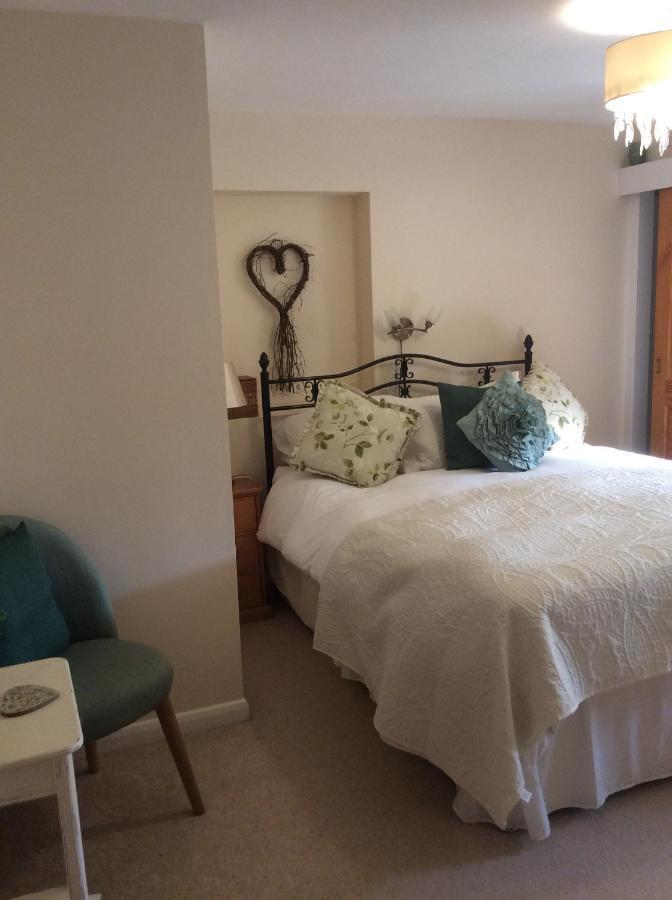 The Poplars Bed and Breakfast Newbold on Stour Exteriör bild