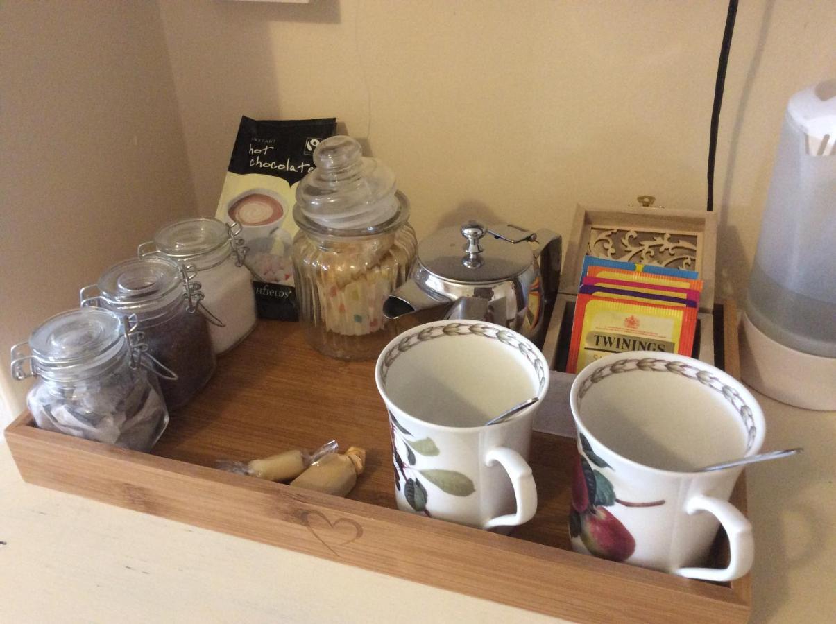 The Poplars Bed and Breakfast Newbold on Stour Exteriör bild